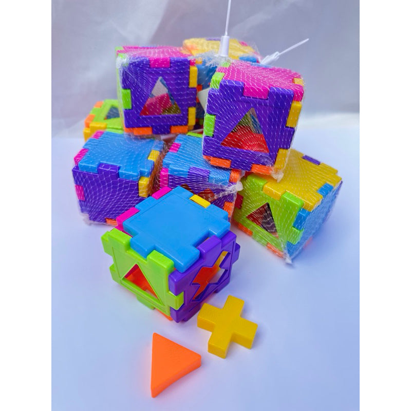 Cubo Didático Infantil de Encaixe de Formas