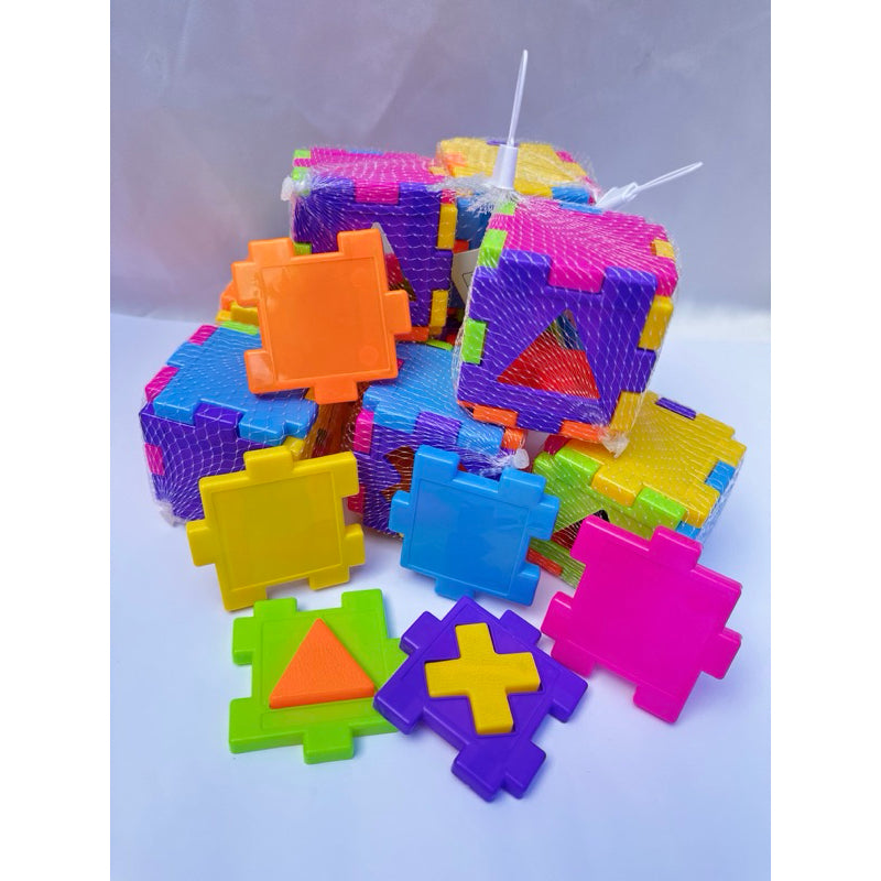 Cubo Didático Infantil de Encaixe de Formas